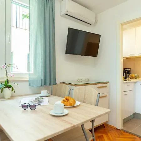 Apartment Colette