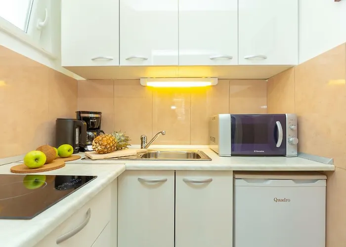 Colette Ντουμπρόβνικ